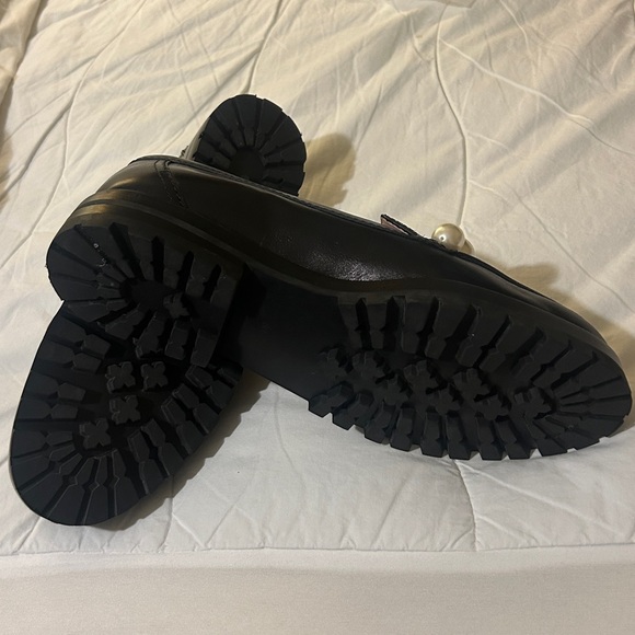 Kate spade black posh pearl loafer Size 8B - Picture 7 of 12